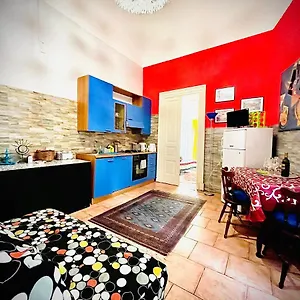 https://la-casa-di-luna-via-vitt-emanuele-ii-bike.sicilyhotelsitaly.net
